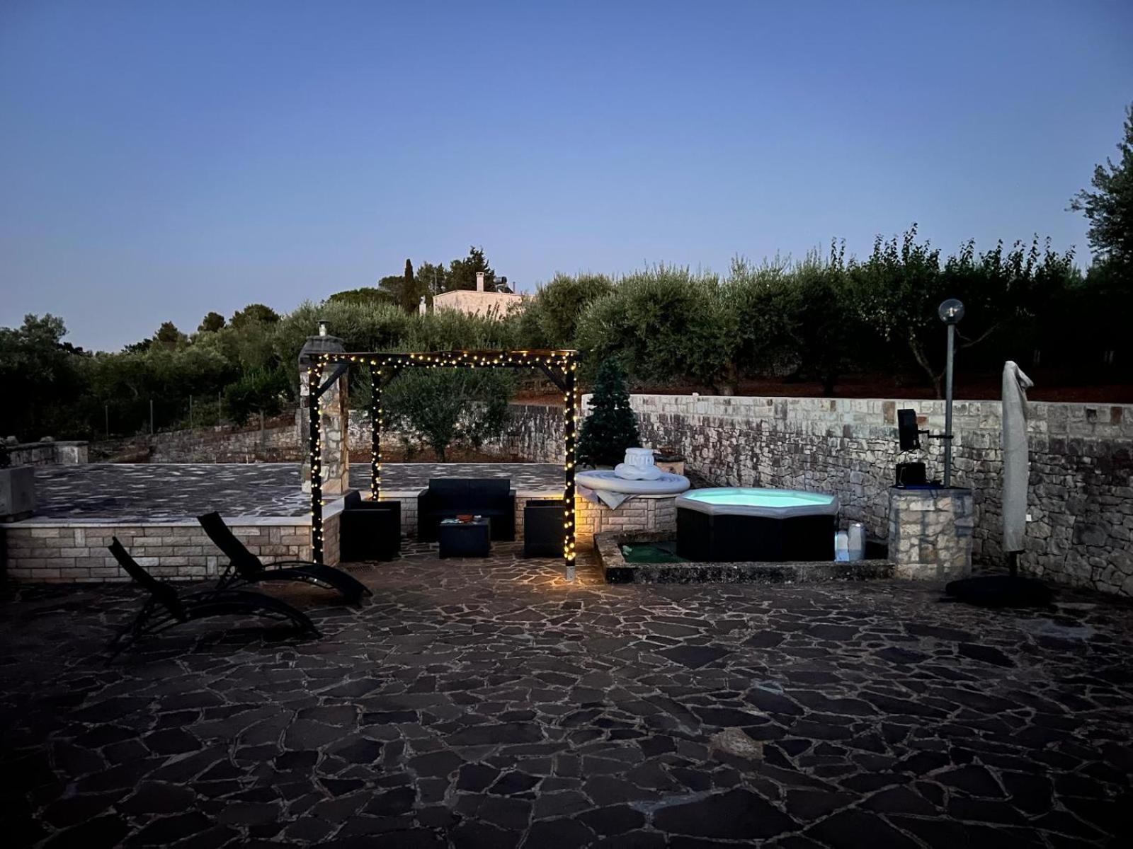 Hotel Happy'S Casa Putignano Esterno foto